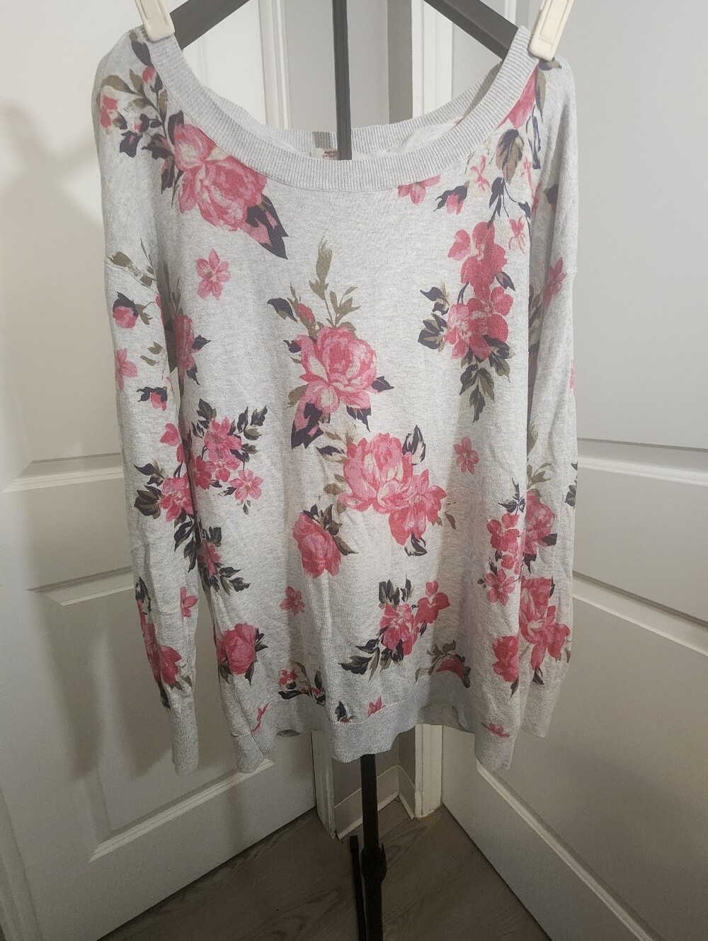 Arizona Jean Co Women’s XL Floral Sweatshirt Gray Pink Oversized Cotton Pullover
